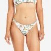Bas De Maillot De Bain Culotte Femme - Aly Belly Blanc -Magasin De Matériel De Surf bas de maillot de bain culotte femme aly belly blanc