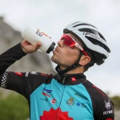 POLISPORT Bidon Cycliste R750 Rouge Avec échelle -Magasin De Matériel De Surf bidon cycliste r750 rouge avec echelle 2