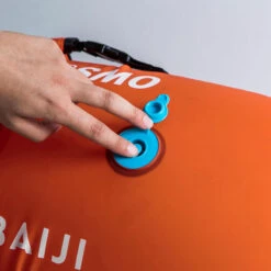 BOUÉE DE NAGE EN EAU LIBRE OWS 100 -Magasin De Matériel De Surf bouee de nage en eau libre ows 100 2