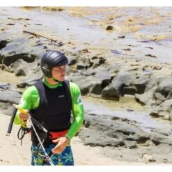 Casque De Protection Unisexe Kitesurf Et Sport Nautiques OCEAN DELPHN Noir -Magasin De Matériel De Surf casque de protection unisexe kitesurf et sport nautiques ocean delphn noir 2