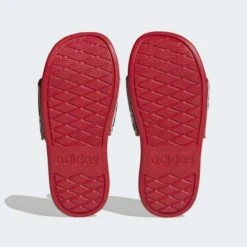 Claquette Adidas X Disney Adilette Comfort Spider-Man -Magasin De Matériel De Surf claquette adidas x disney adilette comfort spider man 3