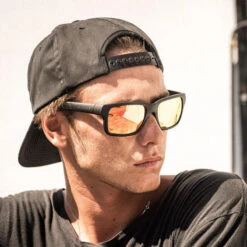 Lunettes De Soleil DRAKAR Noir Mat, Polarisés ORANGE - Cat.3 - MUNDAKA 8 Lunettes De Soleil DRAKAR Noir Mat, Polarisés ORANGE - Cat.3 - MUNDAKA -Magasin De Matériel De Surf lunettes de soleil drakar noir mat polarises orange cat3 mundaka 2