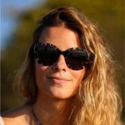 Lunettes De Soleil KOME Marron Laiteux, Polarisés GRIS - Cat.3 - MUNDAKA -Magasin De Matériel De Surf lunettes de soleil kome marron laiteux polarises gris cat3 mundaka 3