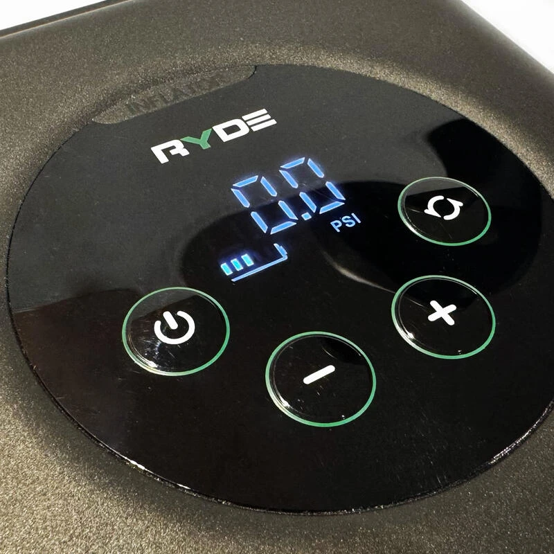 POMPE ELECTRIQUE RYDE E-PUMP COMPACT PRO 20 PSI + BATTERIE 6 POMPE ELECTRIQUE RYDE E-PUMP COMPACT PRO 20 PSI + BATTERIE – Image 4