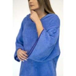 Poncho De Surf Violet - Taille Unique - Avec Manches -Magasin De Matériel De Surf poncho de surf violet taille unique avec manches 6