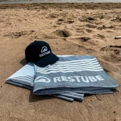 Serviette De Plage By RESTUBE -Magasin De Matériel De Surf serviette de plage by restube 4