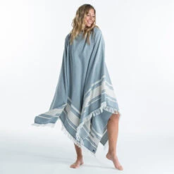 Serviette De Plage Poncho 190 X 190 Cm - Gris Bleu 20 Serviette De Plage Poncho 190 X 190 Cm - Gris Bleu -Magasin De Matériel De Surf serviette de plage poncho 190 x 190 cm gris bleu 8