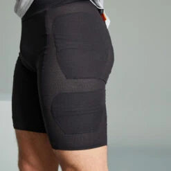 Rockrider Sous Short De Protection Vélo VTT All-mountain Enduro FEEL D_HIP D3O® -Magasin De Matériel De Surf sous short de protection velo vtt all mountain enduro feel d hip d3o 6